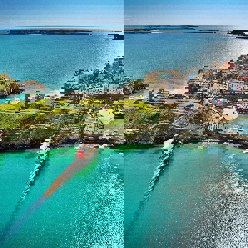 Tenby Paddle Boarding School | Kayak & Paddle Boarding Hire On Tenby North Beach
