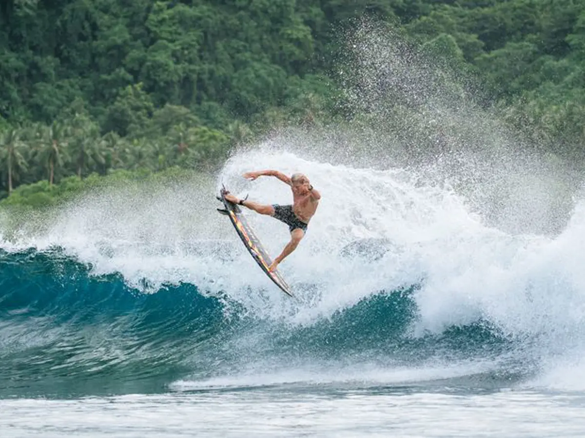 High performance surfing action