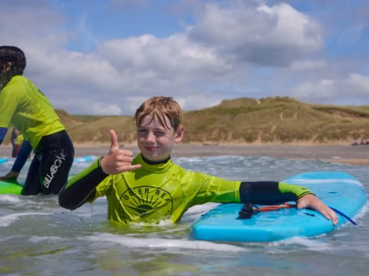Beginner Surf Lesson Group In Pembrokeshire