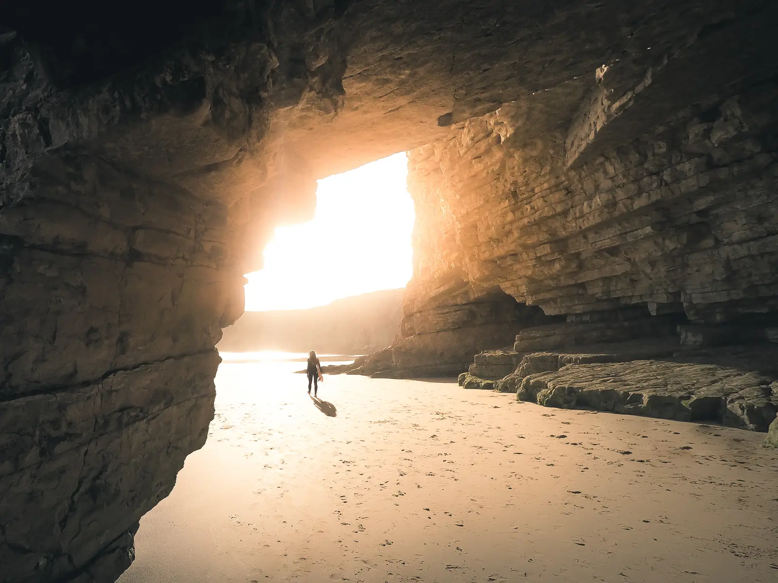 Warm Algarve climate and surf lifestyle