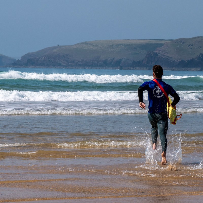 Beach Lifeguard And Instructor Courses